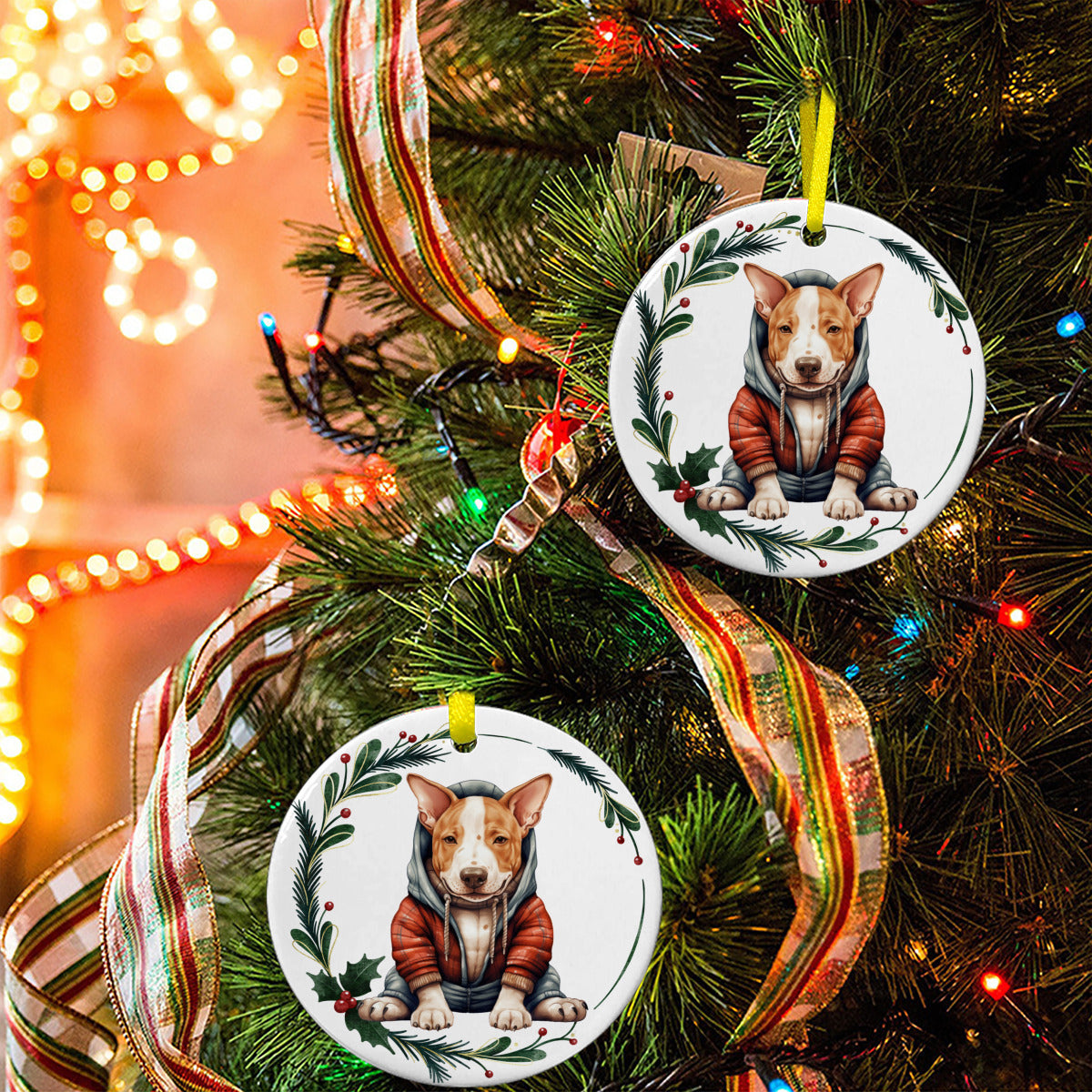 Weihnachtsbaum-Ornament aus Keramitk - Bullterrier